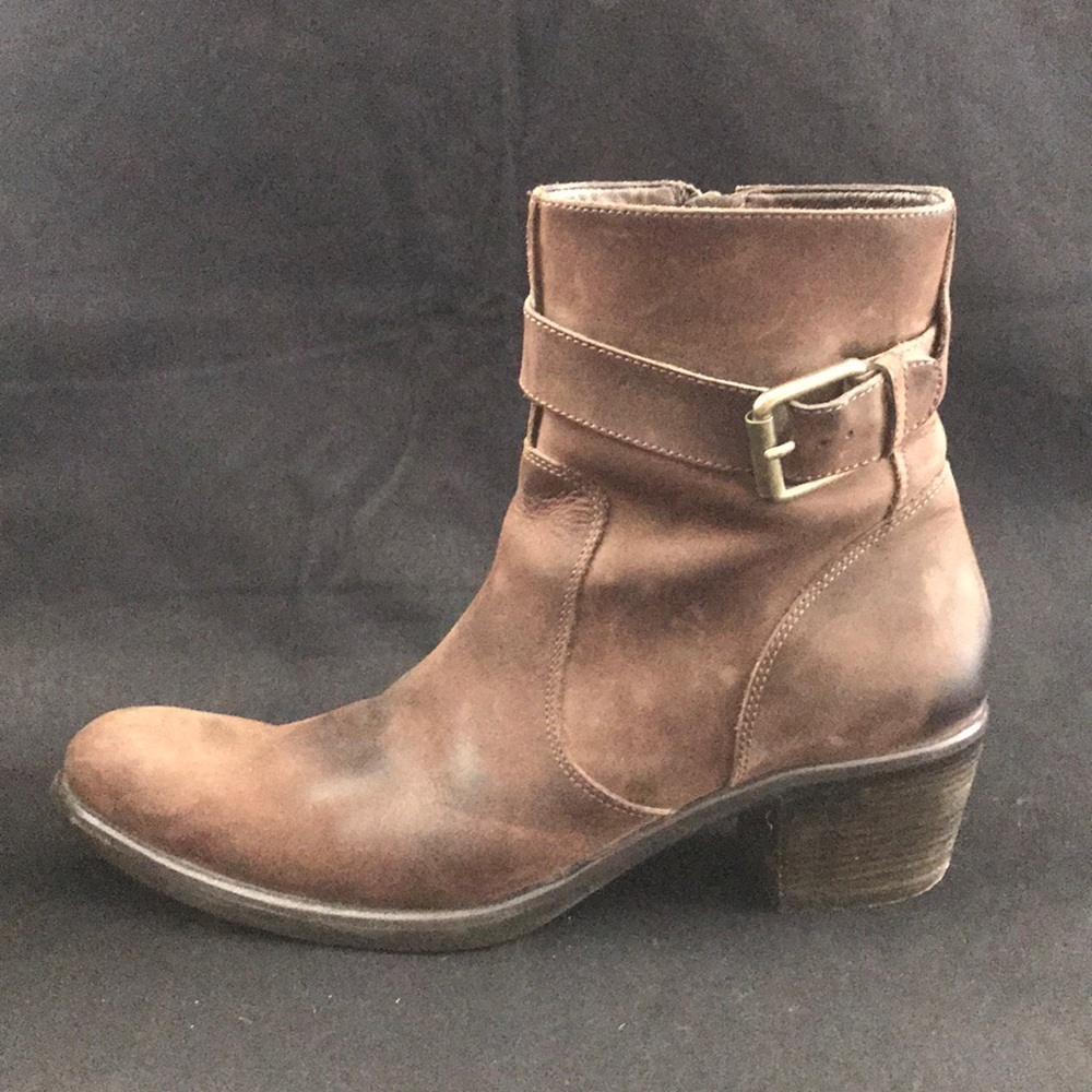 Cole Haan Soft Leather Pointed Toe Booties - Picture 1 of 8